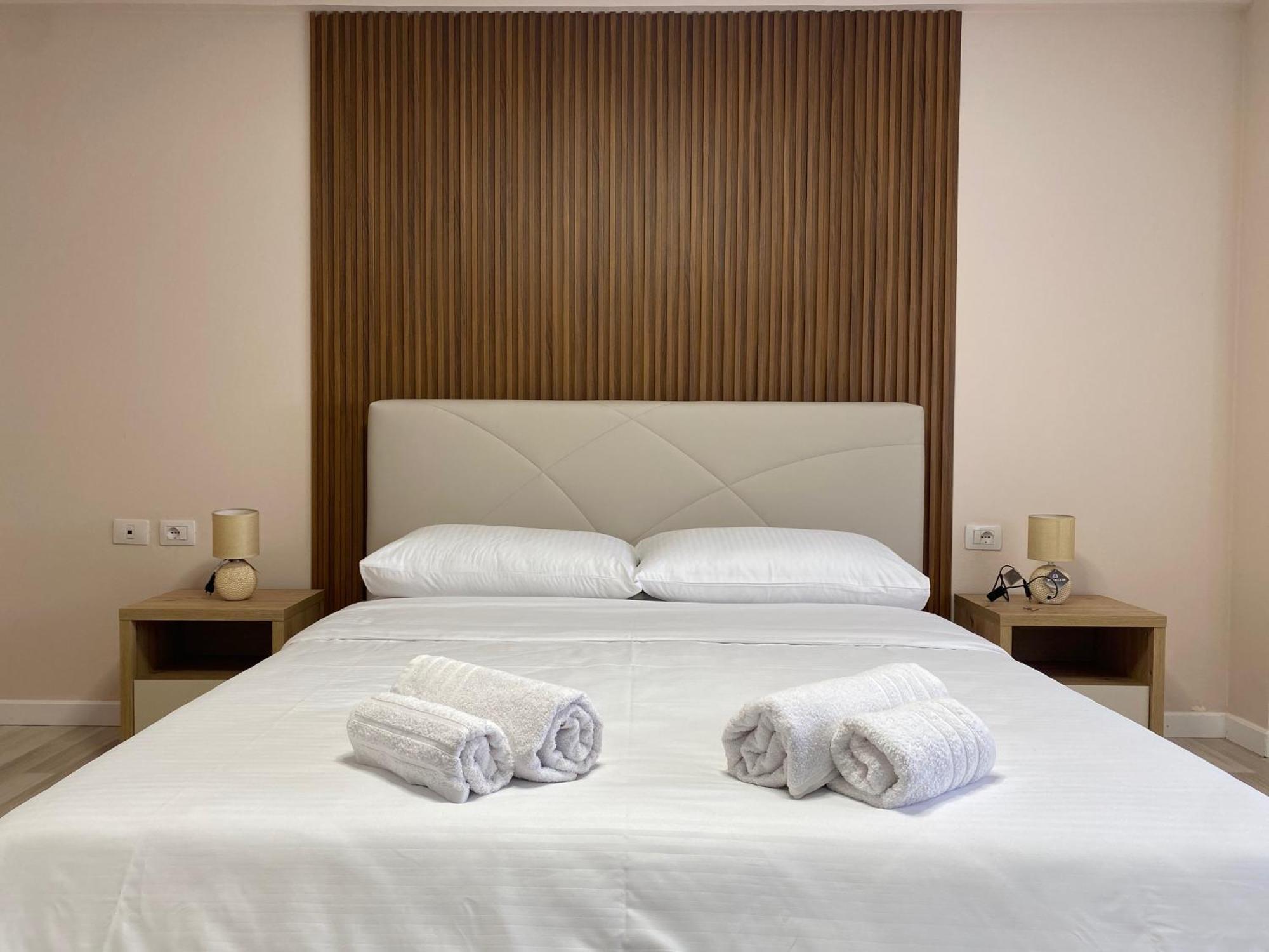 Central Cozy Apartment Тирана Экстерьер фото