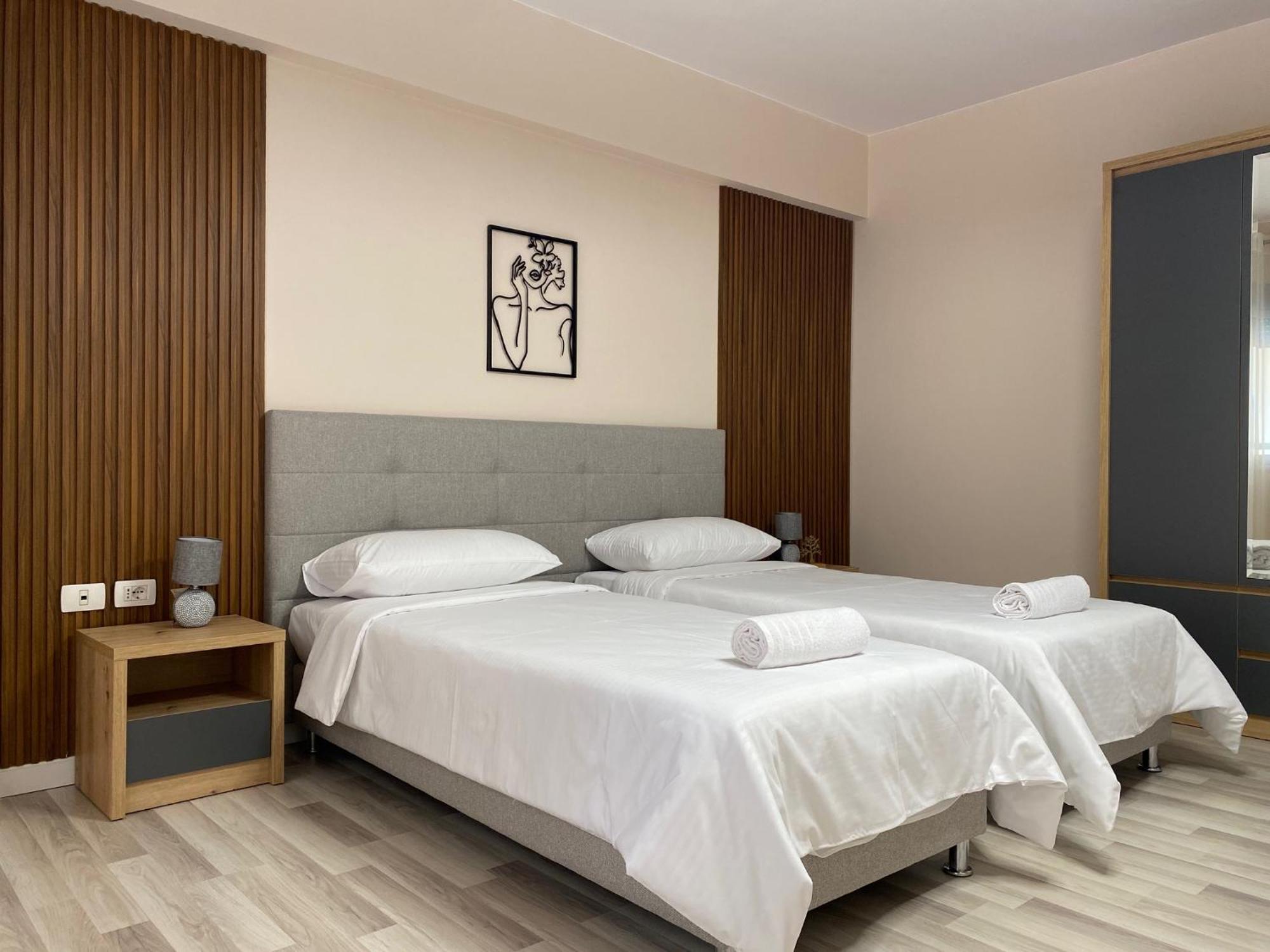 Central Cozy Apartment Тирана Экстерьер фото